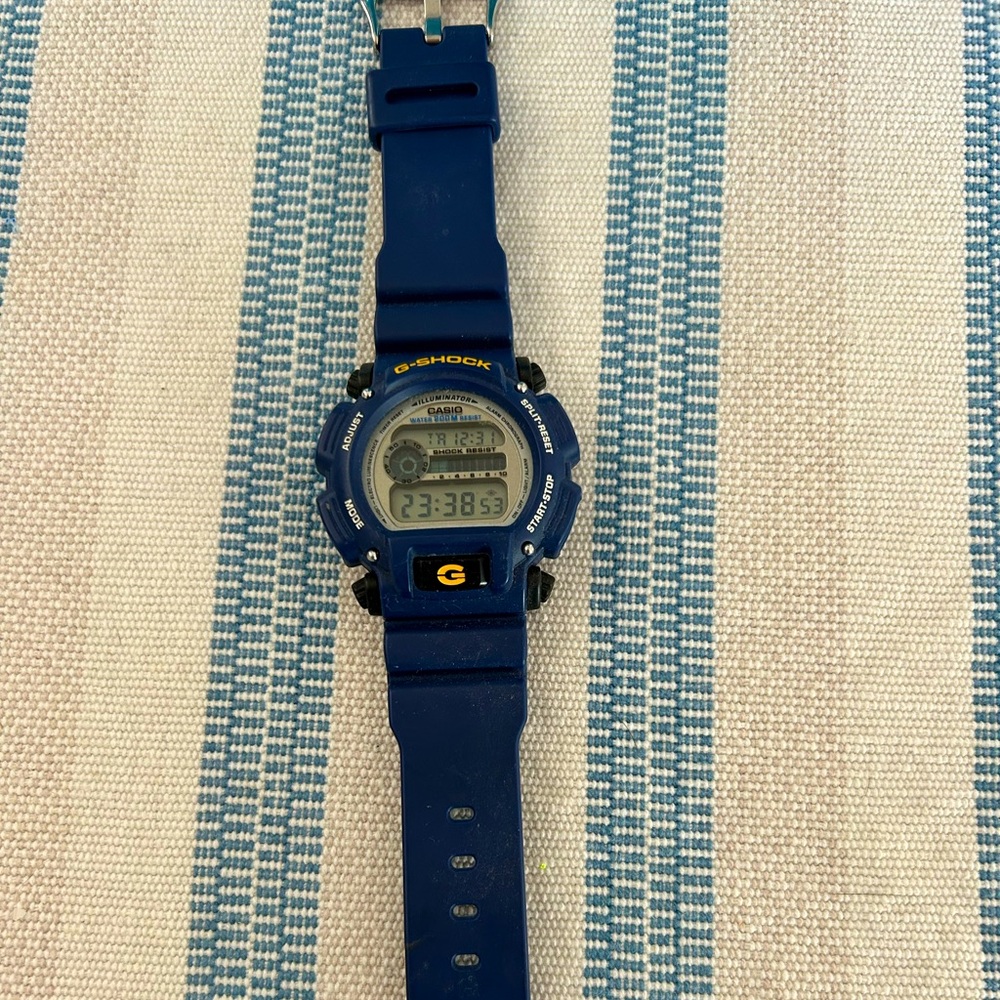 G shock watch, like new